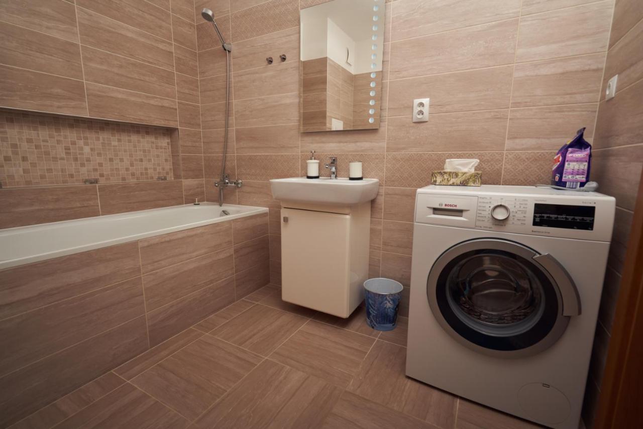 Apartman A&M Banska Bystrica Bagian luar foto